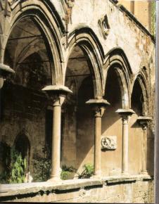 - ARCHITETTURE STORICHE A PALERMO - IL PALAZZO AJUTAMICRISTO E IL CARNILIVARI